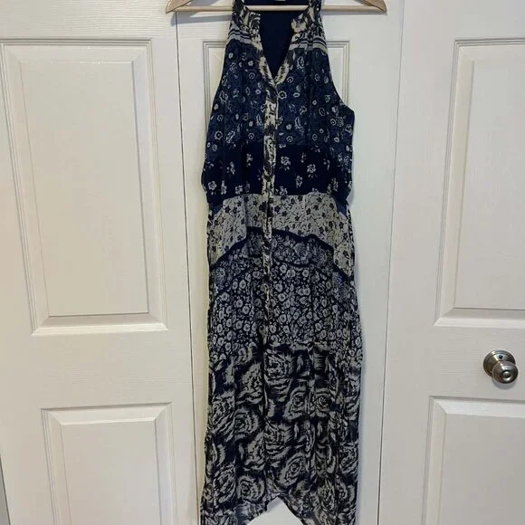 Patterned Handkerchief Dress - Picture 4 of 5